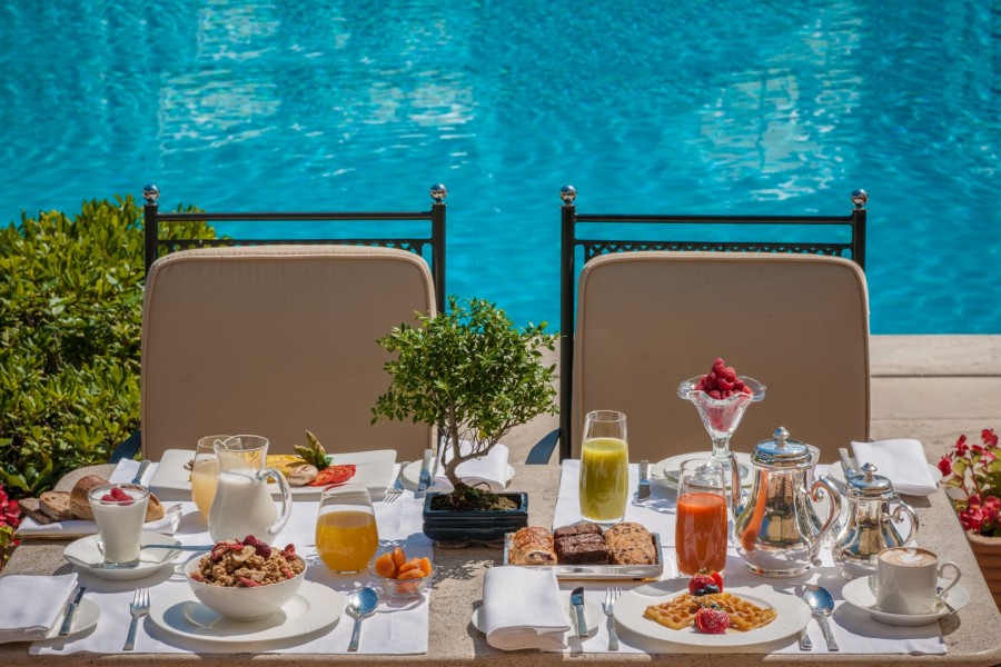 Rome Cavalieri a Waldorf Astoria - Sunday Brunch with Pool View